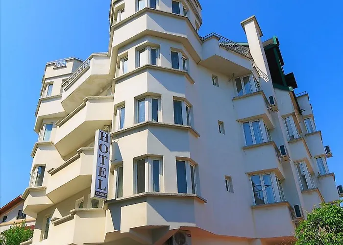 The White House Otel