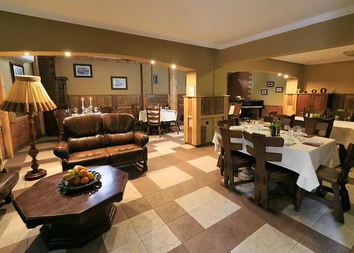 The White House 2* Filibe