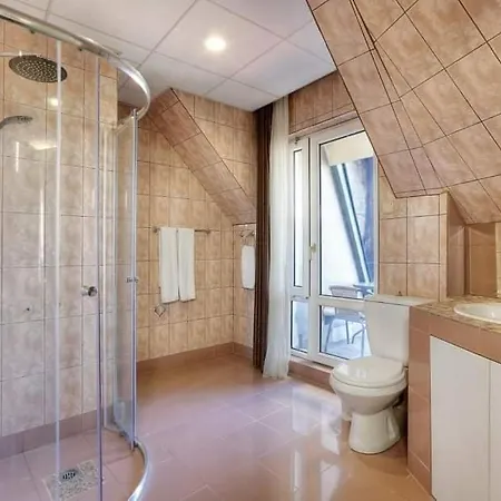 The White House 2* 플로브디프