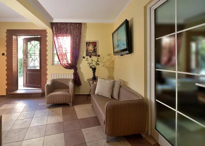 Hotel The White House